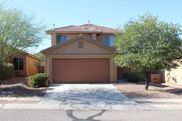 702 W Cholla Crest Drive, Green Valley, AZ 85614