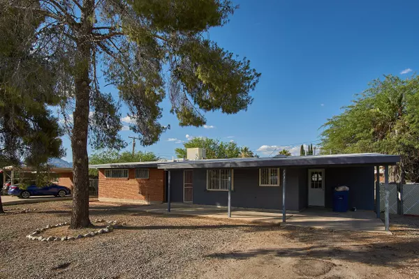 7231 E Eli Drive, Tucson, AZ 85710