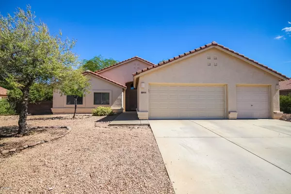 8933 E Martha Root Court, Tucson, AZ 85747