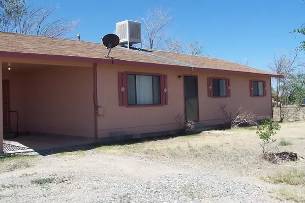 2737 W Airport Road, Willcox, AZ 85643