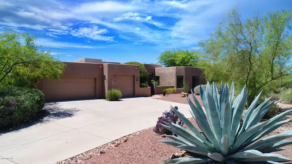 Oro Valley, AZ 85755,989 W Painted Clouds Place