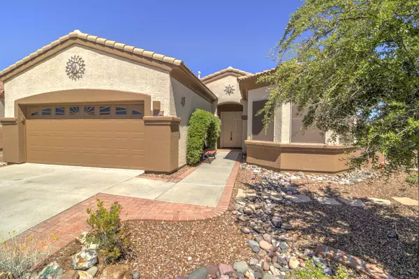 5124 S Via Loma Verde, Green Valley, AZ 85622