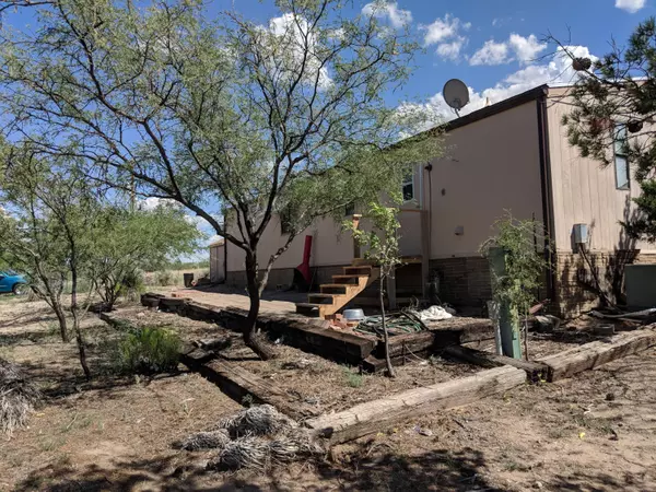 Benson, AZ 85602,25345 E Comanche Trail