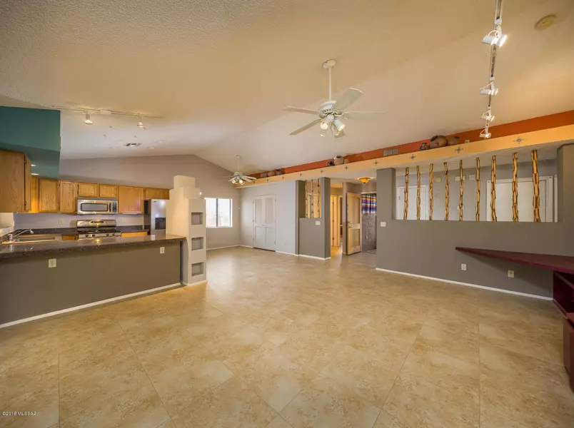 7978 N Supernova Drive, Tucson, AZ 85741