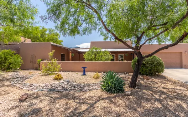 10322 E Shipley Lane, Tucson, AZ 85747