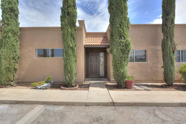 344 W American Loop, Nogales, AZ 85621