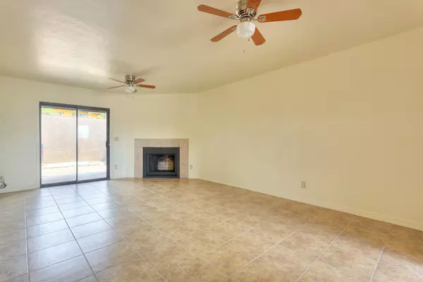 Nogales, AZ 85621,344 W American Loop