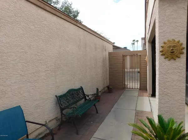 Tucson, AZ 85745,2470 N Palo Dulce Drive