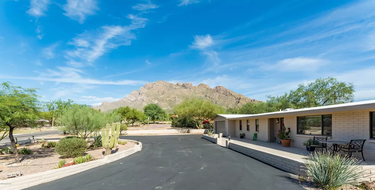 Oro Valley, AZ 85704,131 W Rolling Hills Street