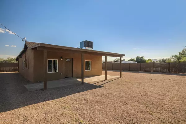 701 W Simmons Road, Tucson, AZ 85705