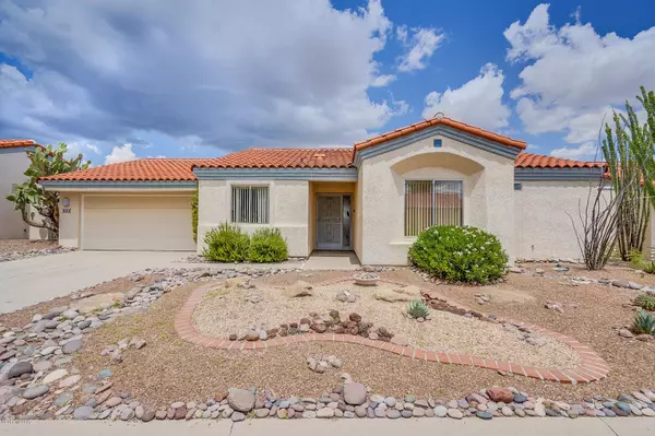 1610 W Acala Street, Green Valley, AZ 85622