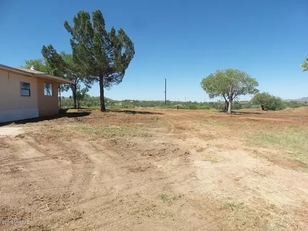 Benson, AZ 85602,3358 W Navajo Trail