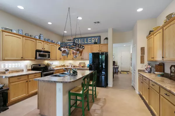 Oro Valley, AZ 85755,13016 N Bellbird Drive