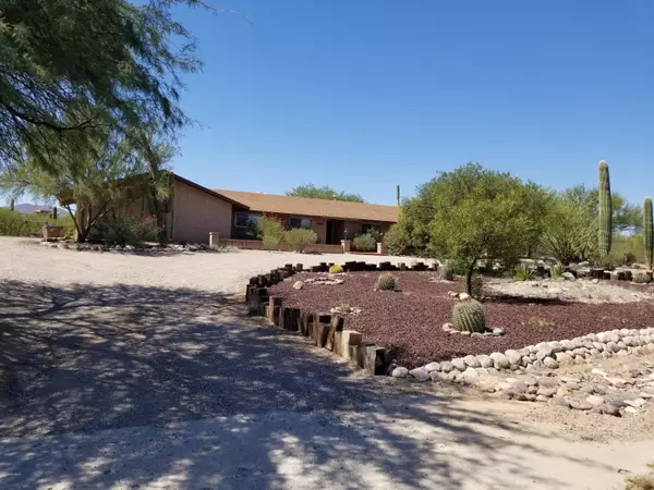 4701 W Camino De La Amapola, Tucson, AZ 85745