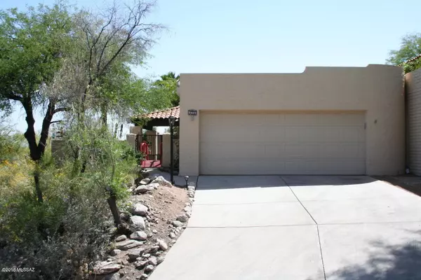 5664 E Pso De La Tirada, Tucson, AZ 85750