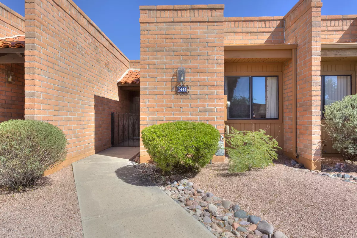 Green Valley, AZ 85622,1444 W Desert Hills Drive