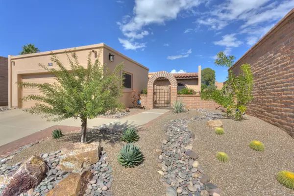 1760 W Via De Anza, Green Valley, AZ 85622