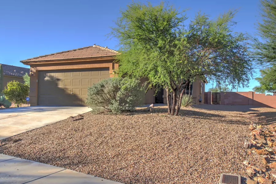 732 W Echo Mesa Drive, Green Valley, AZ 85614