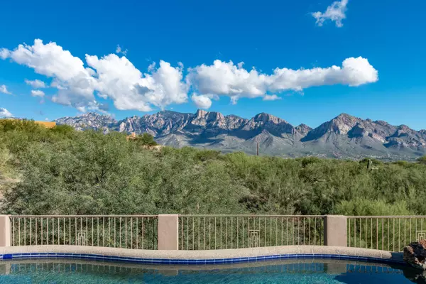 Oro Valley, AZ 85755,658 W Majestic Ridge Place