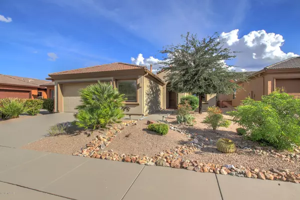 5961 S Scarlet Sky Place, Green Valley, AZ 85622