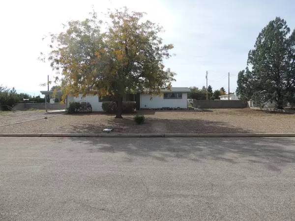 1016 E Justin Street, Pearce, AZ 85625