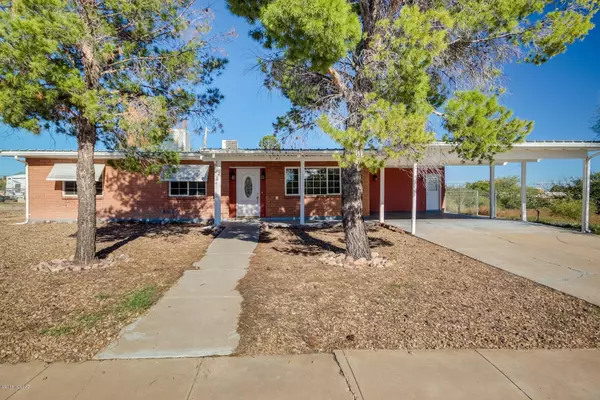 607 E Santa Fe Circle, Benson, AZ 85602