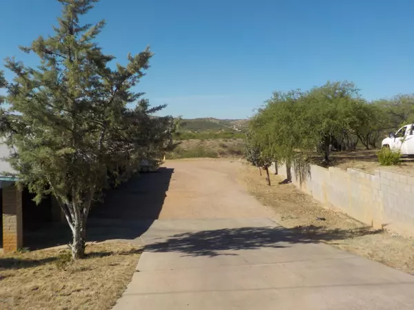 Rio Rico, AZ 85648,540 Paseo Petirrojo