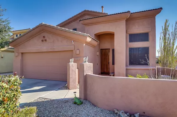 2074 N Avenida Fina, Green Valley, AZ 85614