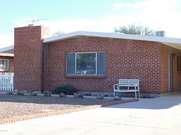 4938 E 2nd Street, Tucson, AZ 85711