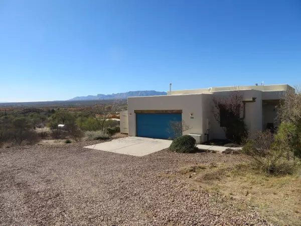 1627 E Goldenrod Lane, Benson, AZ 85602