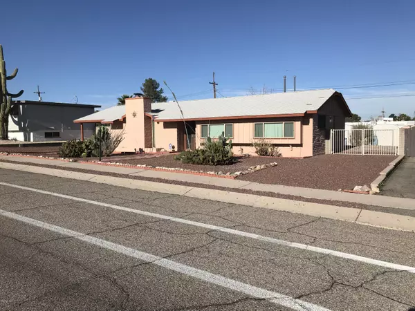 8541 E Kenyon Drive, Tucson, AZ 85710