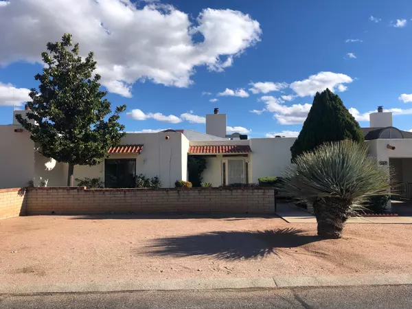 1171 Circulo Canario, Rio Rico, AZ 85648