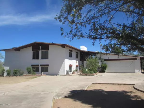 412 Bury Court, Rio Rico, AZ 85648