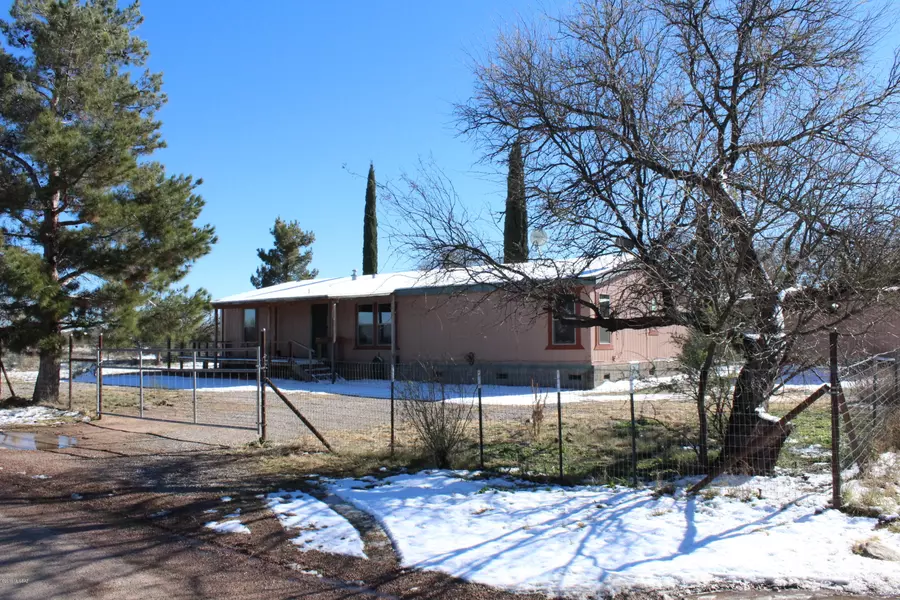 530 N Cherokee Trail, Benson, AZ 85602