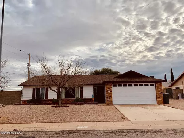 602 Hegge Drive, Sierra Vista, AZ 85635