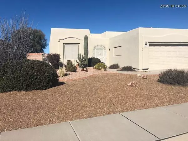 2788 S Greenside Place, Green Valley, AZ 85614