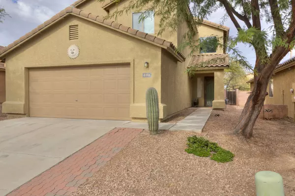 Green Valley, AZ 85614,690 W Cholla Crest Drive