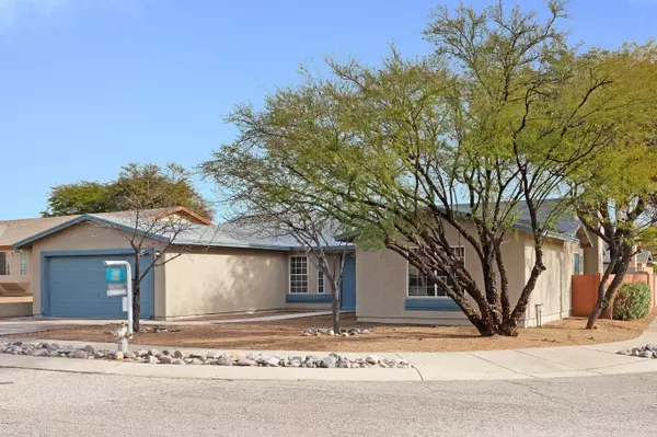 9570 E Baber Lane, Tucson, AZ 85747