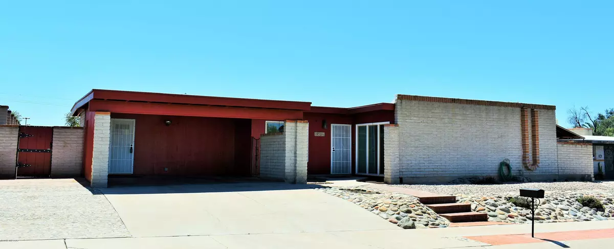 Tucson, AZ 85710,9326 E Betsey Place