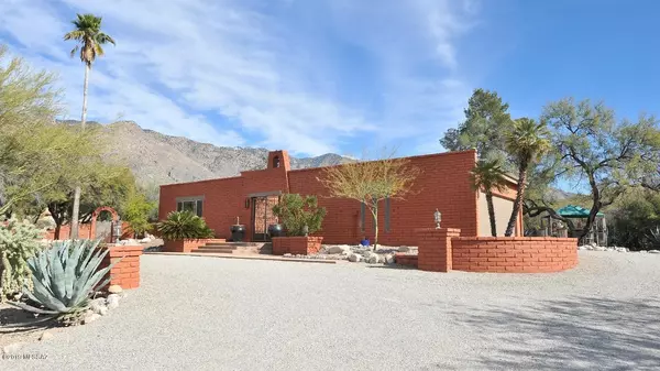 6226 N Camino Arco, Tucson, AZ 85718