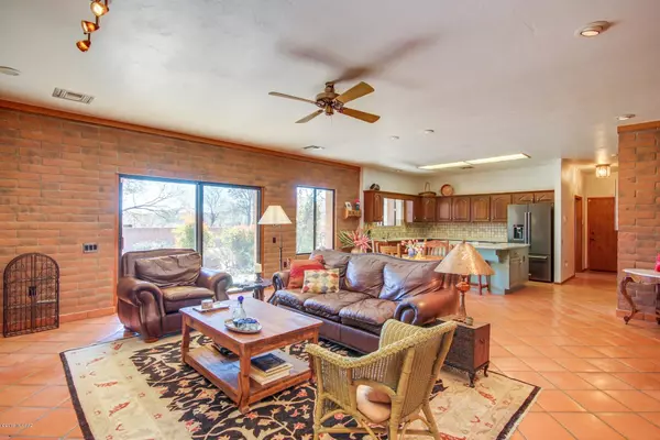 Tubac, AZ 85646,5 Avenida De Olivia