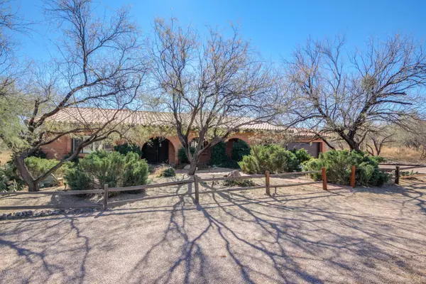 Tubac, AZ 85646,5 Avenida De Olivia