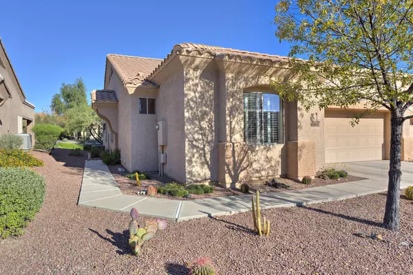 512 W Aspenwood Street, Green Valley, AZ 85614