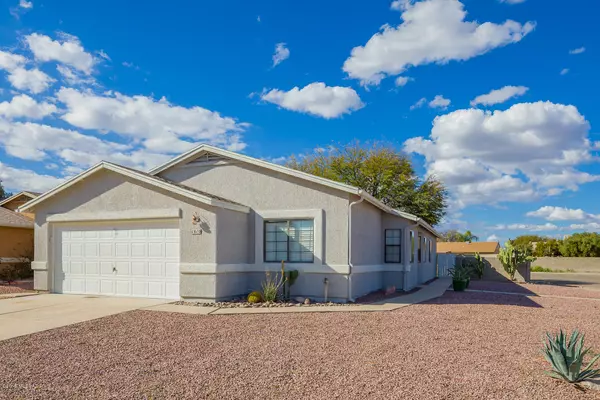 1810 W Rue Du Fleuve, Tucson, AZ 85746