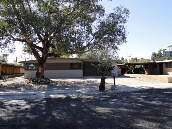 6810 E Kingston Place, Tucson, AZ 85710