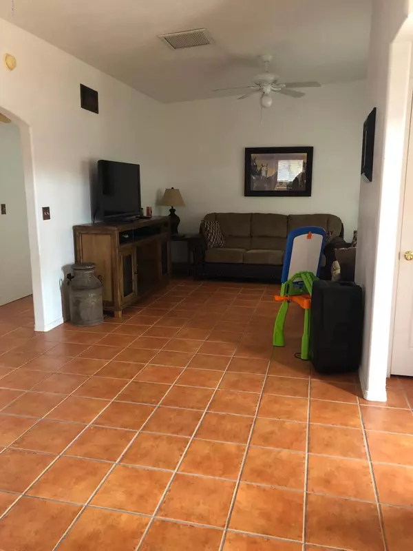 Rio Rico, AZ 85648,1022 B Circulo Golondrina