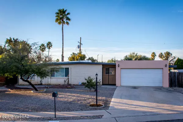 8548 E Eli Street, Tucson, AZ 85710