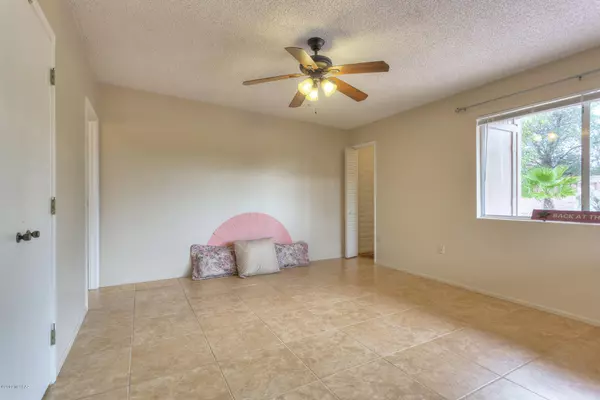 Green Valley, AZ 85622,1636 W Via Mirasol