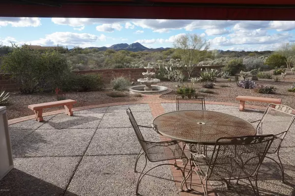 Oro Valley, AZ 85755,790 E Desert Glen Drive