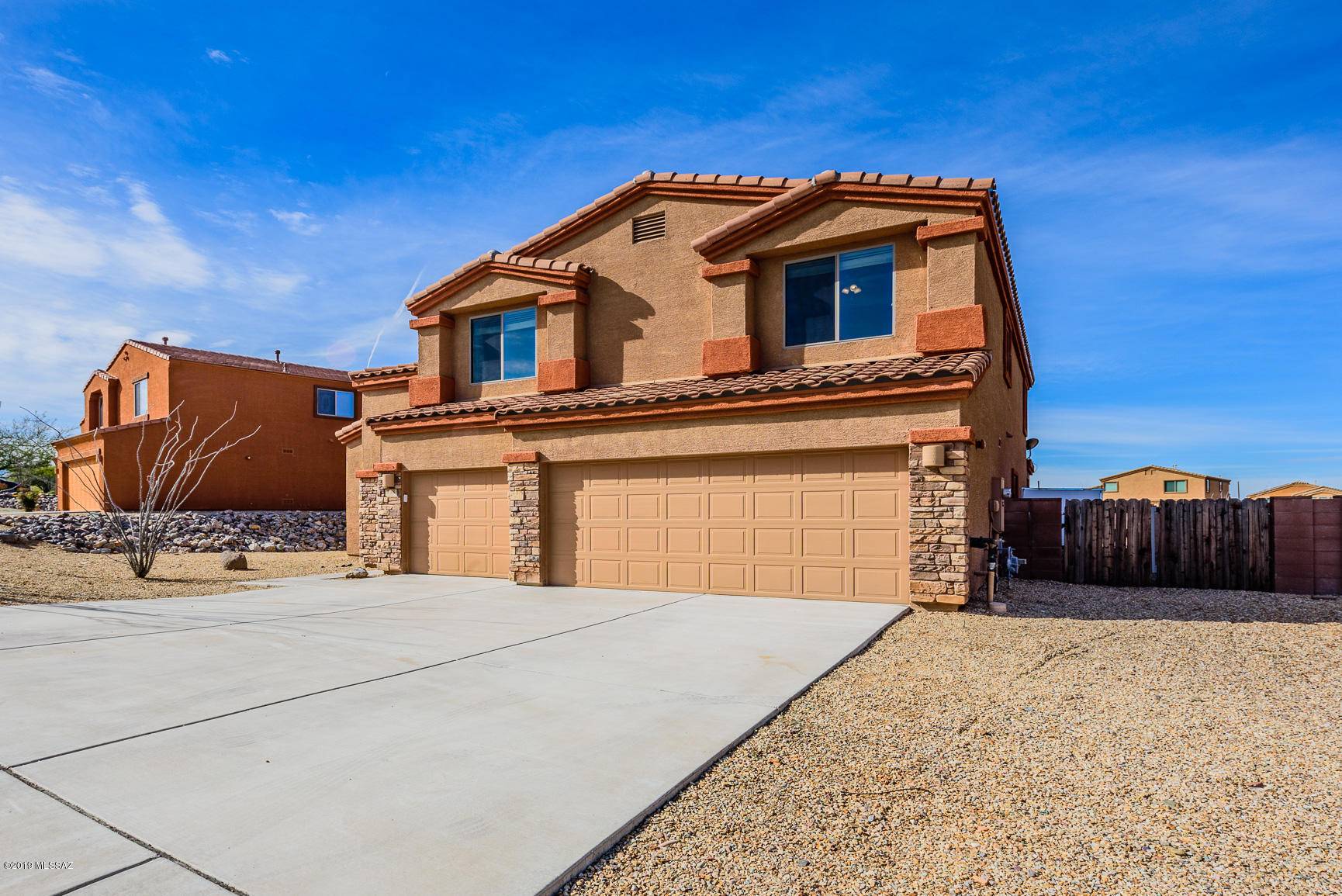 Vail, AZ 85641,738 S Willis Ray Avenue